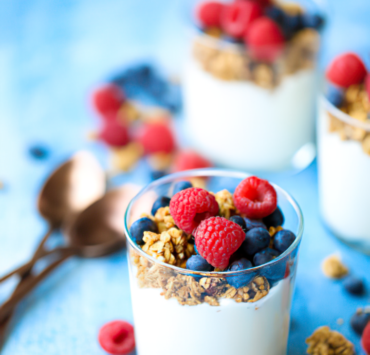 Parfait aux noix et aux baies